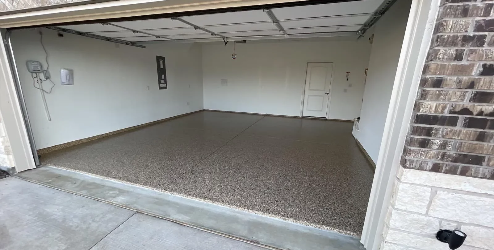 How to Repair and Touch Up Your Garage Floor Coating